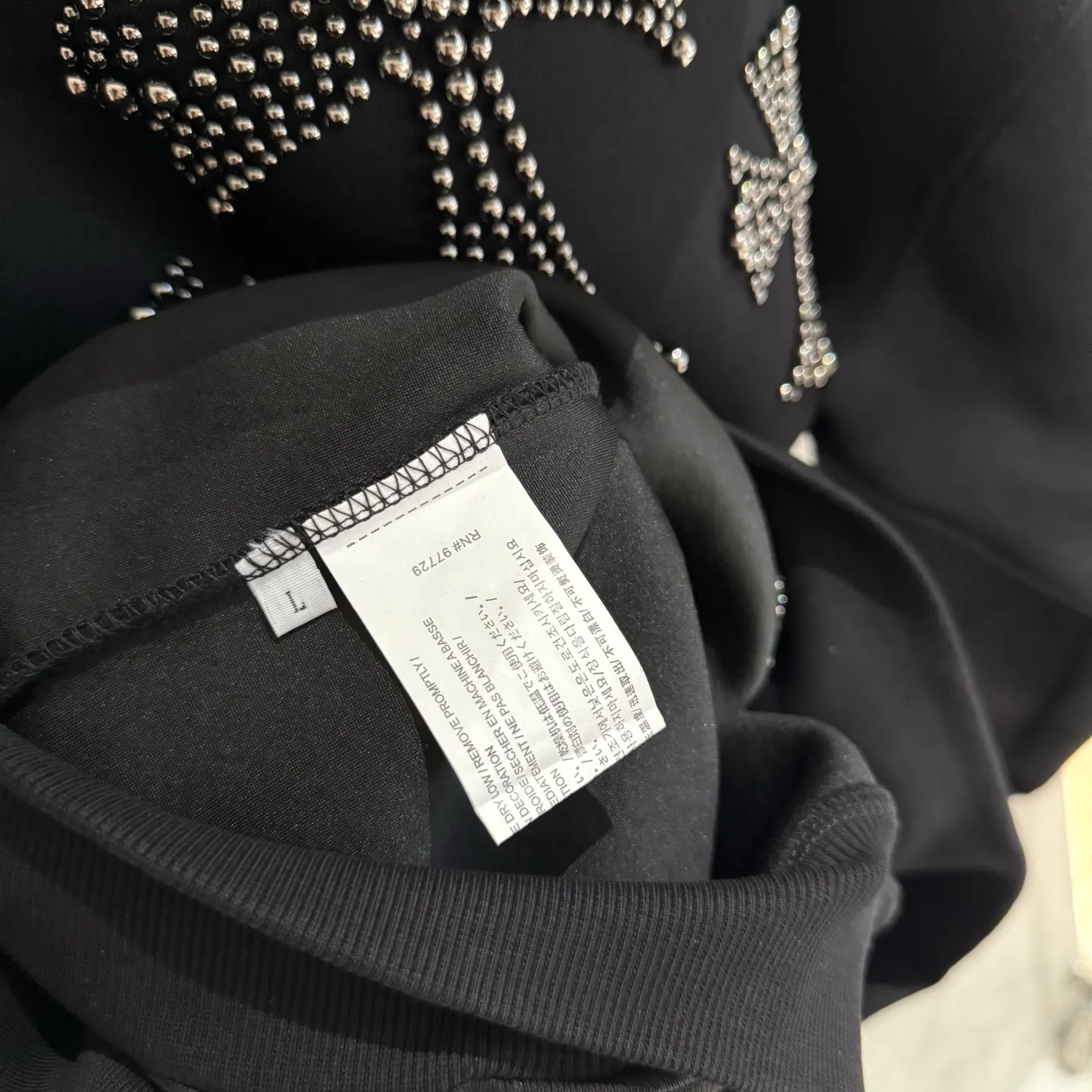 🅿️410 [Strict quality control] CH Croixin's new long-sleeved hooded sweatshirt. The fabric is made of heavy 480g double yarn fabric. Front and back embroidery➕beads. Ready-to-wear loose fit. The fabric is stiff and stylish. It does not deform or shrink. Color: black, white, floral gray. Size: M-2xl